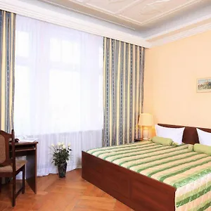 Ark Am Hauptbahnhof Bed & Breakfast Berlin